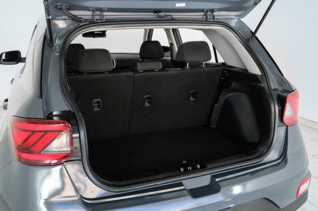 Used 2024 Hyundai Venue SEL FWD image 53