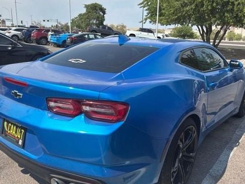 Used 2022 Chevrolet Camaro LT w/ Technology Package RWD image 6