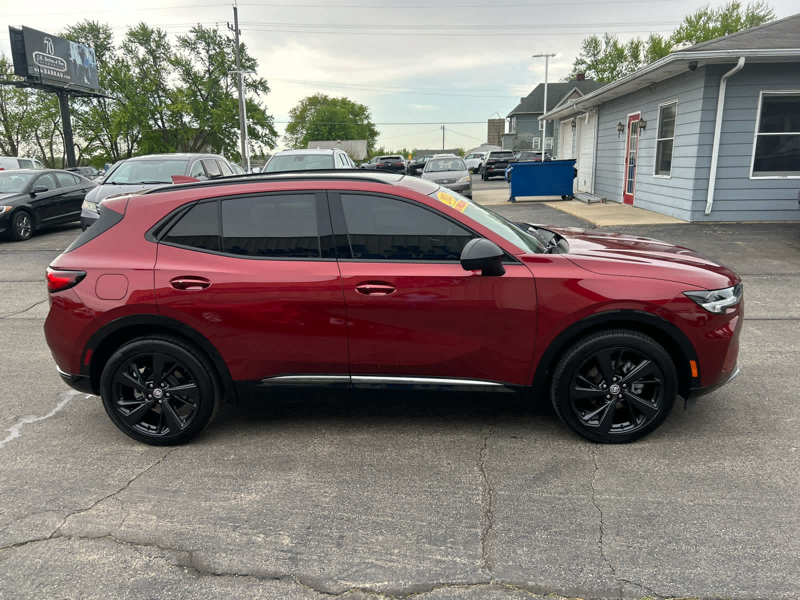 Used 2023 Buick Envision Essence w/ Sport Touring Package AWD/4WD image 3