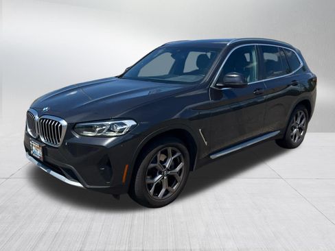 Used 2022 BMW X3 xDrive30i w/ Premium Package 2 AWD/4WD image 3