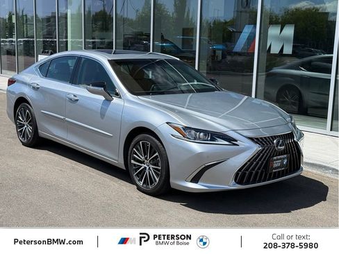 Used 2023 Lexus ES 250 w/ Premium Package AWD/4WD image 7