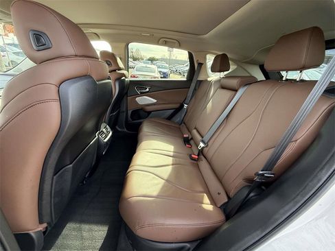 Certified 2025 Acura RDX w/ Technology Package image 12