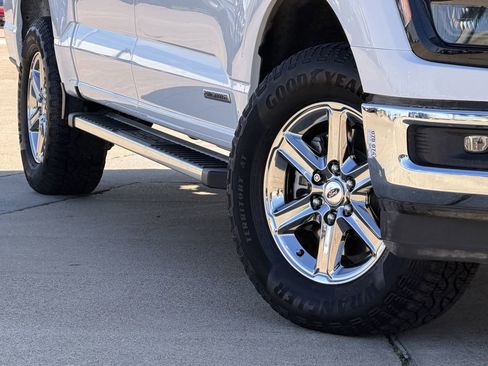Used 2025 Ford F150 XLT w/ Equipment Group 301A Standard AWD/4WD image 11