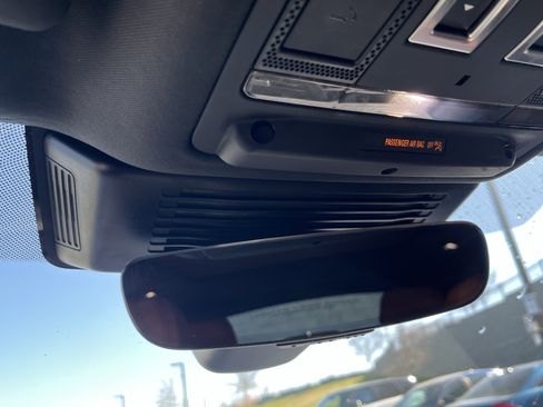 Certified 2026 Jaguar F-PACE R-Dynamic S image 23