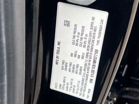 Used 2021 Tesla Model 3 Long Range AWD/4WD image 30