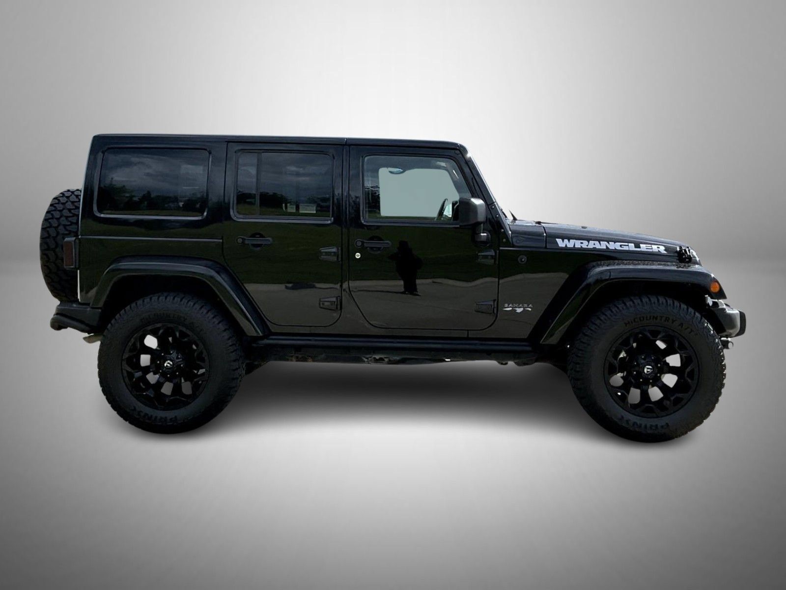 Used 2017 Jeep Wrangler Unlimited Sahara AWD/4WD image 4