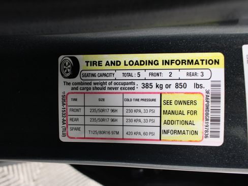 Used 2016 Ford Fusion SE w/ Equipment Group 202A FWD image 34