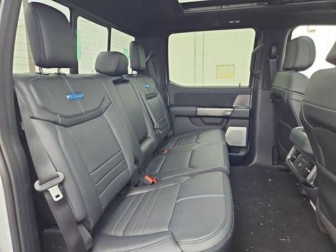 New 2026 Ford F250 Platinum w/ Tremor Off-Road Package image 30