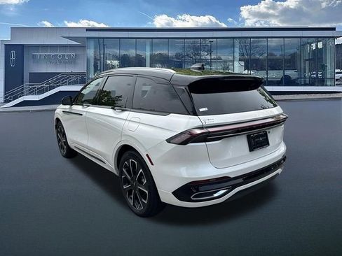 New 2026 Lincoln Nautilus Reserve AWD/4WD image 5