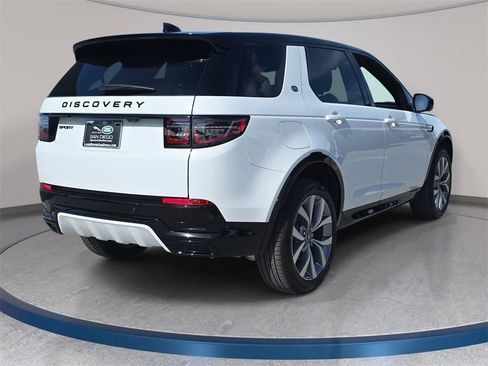 New 2026 Land Rover Discovery Sport Landmark image 5