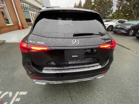Used 2025 Mercedes-Benz GLC 300 4MATIC image 14