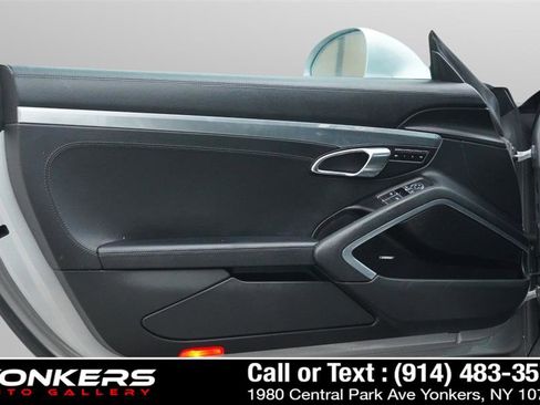Used 2016 Porsche 911 Carrera 4S image 32