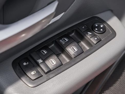 Used 2021 RAM 1500 Big Horn AWD/4WD image 41