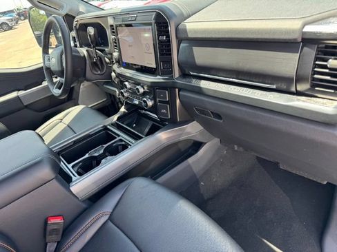 New 2026 Ford F250 Lariat w/ Black Appearance Package AWD/4WD image 18