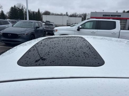 Used 2023 Toyota Camry SE w/ Cold Weather Package image 6