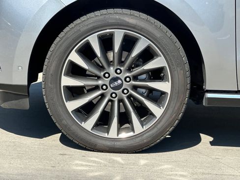 Used 2020 Lincoln Navigator Reserve image 30