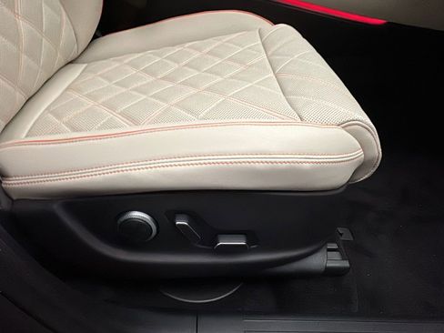 New 2026 Genesis GV70 3.5T Sport Prestige image 18