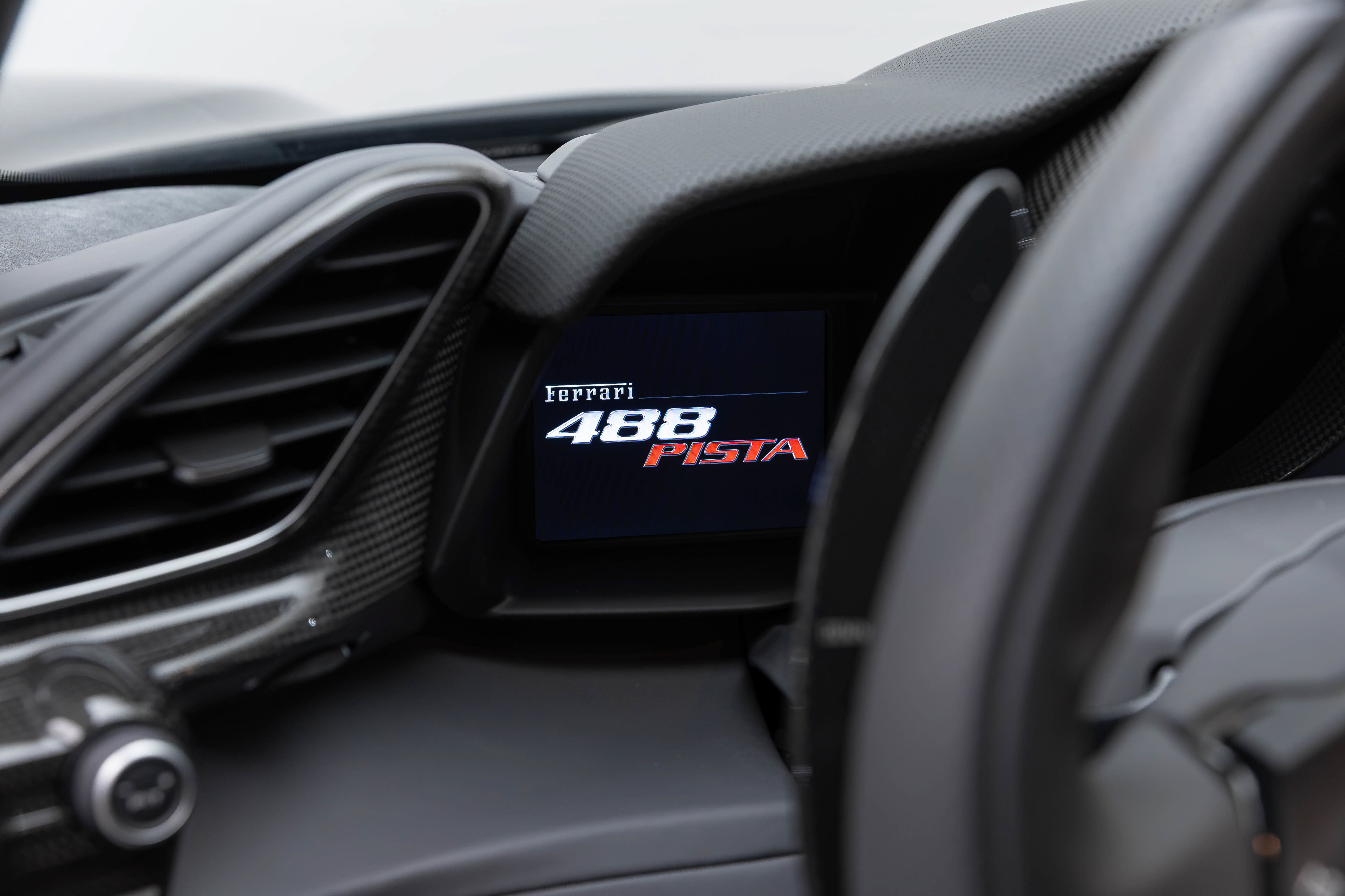 Used 2019 Ferrari 488 Pista Coupe RWD image 19