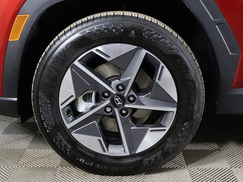 Used 2025 Hyundai Tucson SEL AWD/4WD image 24