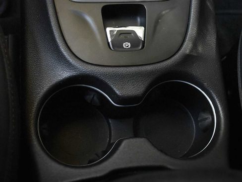 Used 2016 Jeep Cherokee Limited image 24