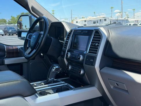 Used 2015 Ford F150 Lariat w/ Equipment Group 502A Luxury AWD/4WD image 30
