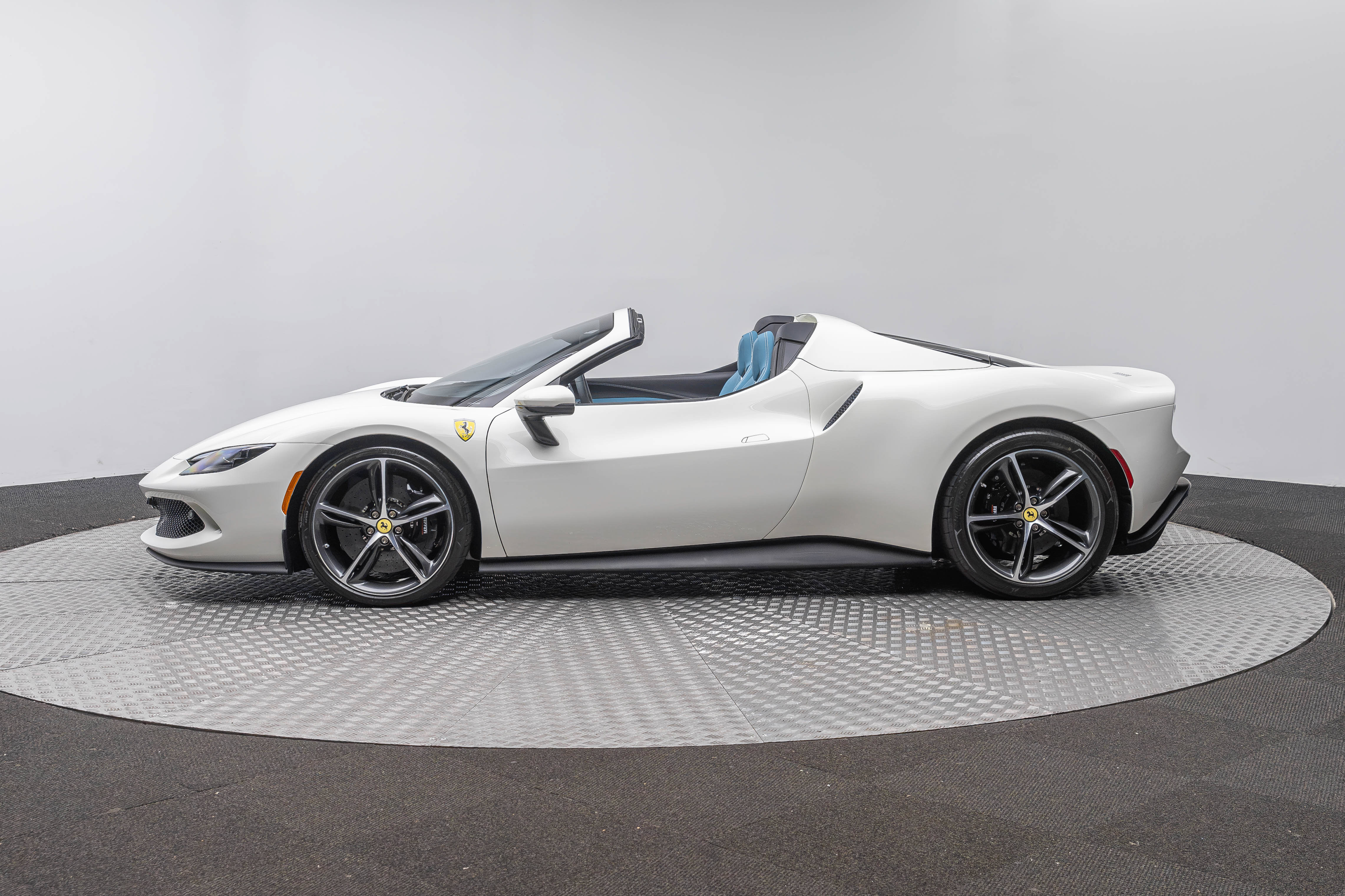 Certified 2026 Ferrari 296 GTS RWD image 2
