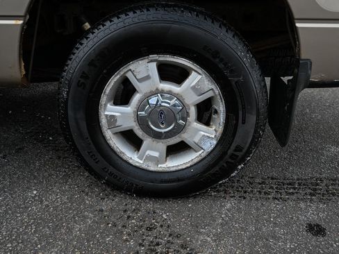 Used 2011 Ford F150 XLT w/ XLT Convenience Pkg image 13