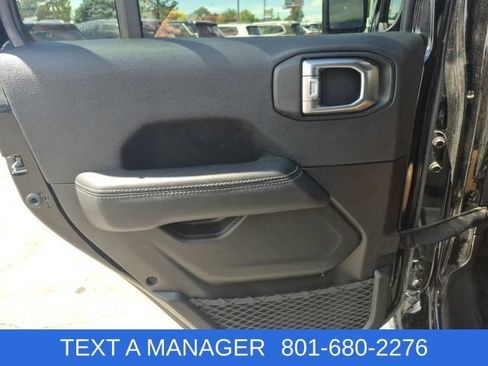 Used 2023 Jeep Wrangler Unlimited Sahara w/ Cold Weather Group AWD/4WD image 26