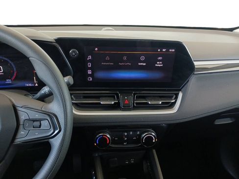 Used 2024 Chevrolet TrailBlazer LT w/ Driver Confidence Package FWD image 12