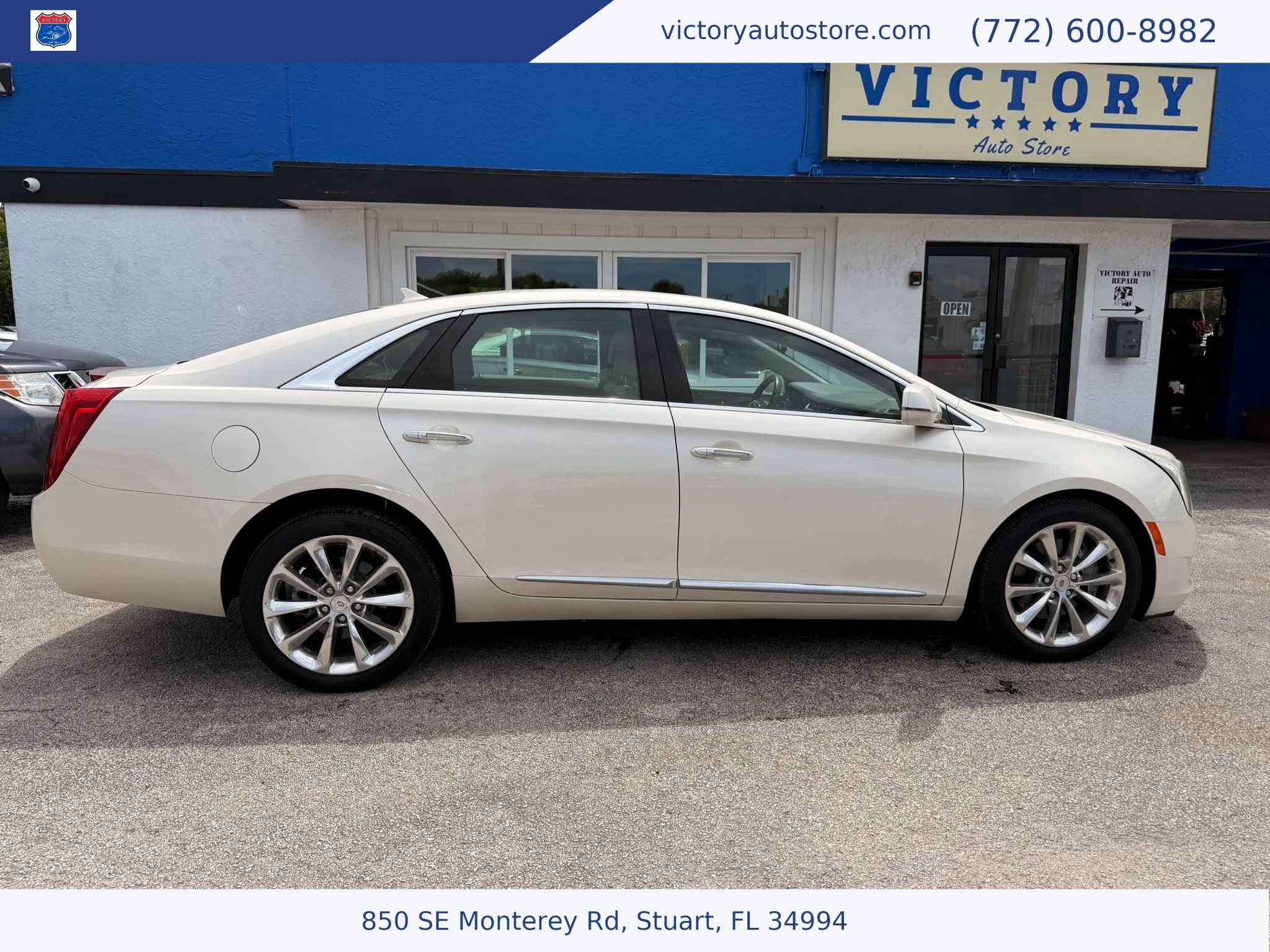 Used 2013 Cadillac XTS Premium FWD image 7