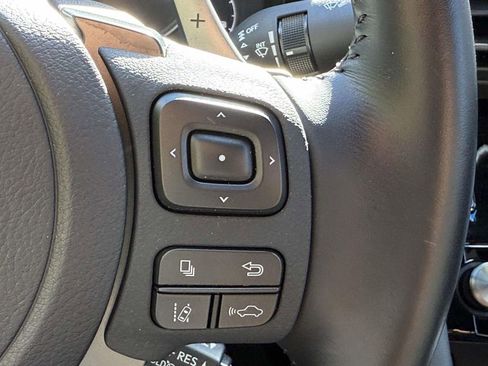 Used 2022 Lexus IS 300 AWD image 21