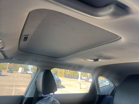 Used 2021 Kia Seltos EX image 11