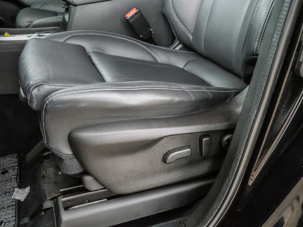 Used 2023 Subaru Ascent Limited AWD/4WD image 35