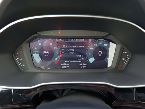 Certified 2025 Audi Q3 2.0T Premium w/ Convenience Package image 14