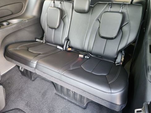 New 2026 Chrysler Pacifica Select image 23