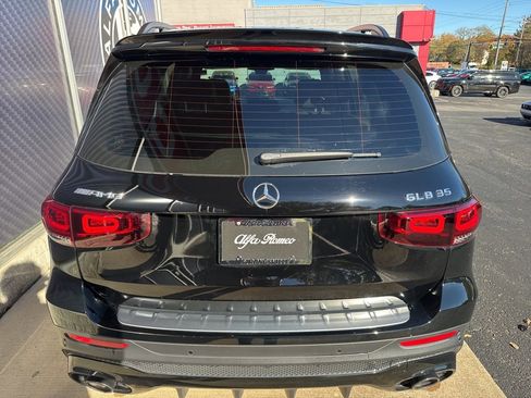 Used 2023 Mercedes-Benz GLB 35 AMG 4MATIC image 10