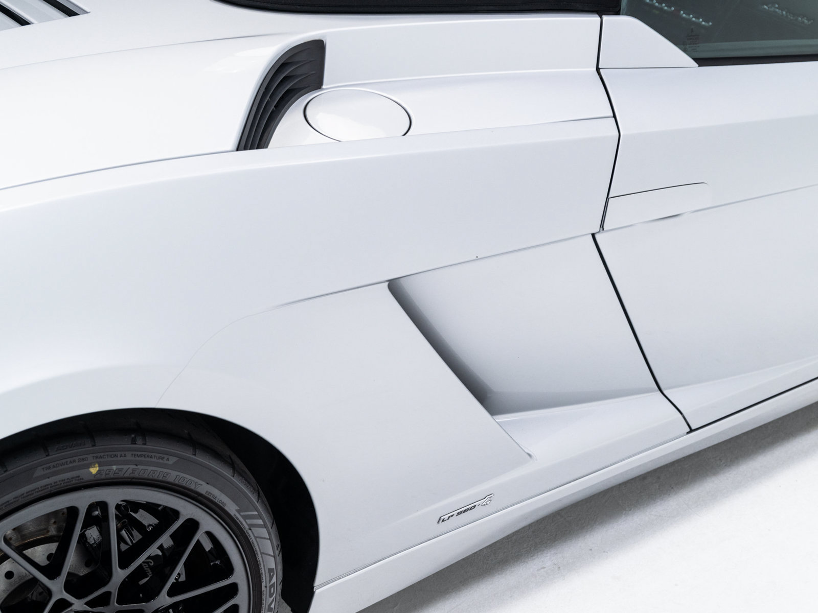 Used 2011 Lamborghini Gallardo LP 560-4 AWD/4WD image 24