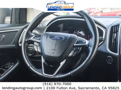 Used 2020 Ford Edge SEL image 14