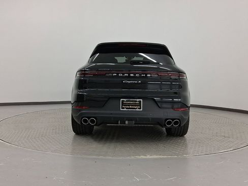 New 2025 Porsche Cayenne S image 10