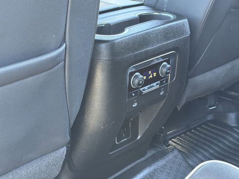 Used 2022 Chevrolet Tahoe Premier image 21