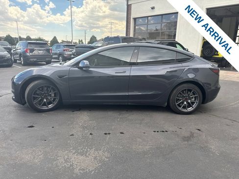 Used 2021 Tesla Model 3 Long Range AWD/4WD image 4