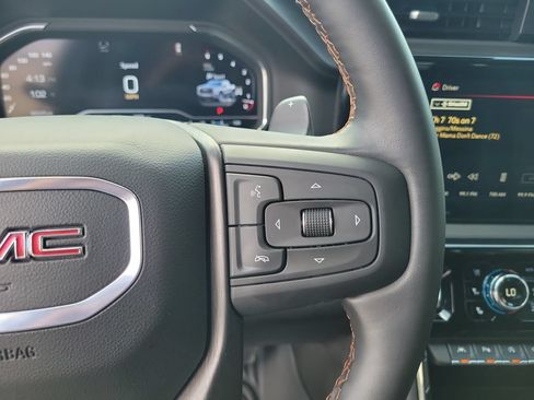 Used 2024 GMC Sierra 1500 AT4 w/ Technology Package AWD/4WD image 24