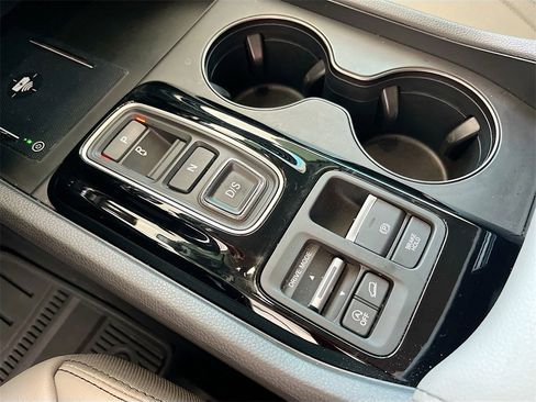 Used 2023 Honda Pilot EX-L image 16