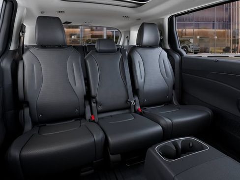 New 2026 Kia Carnival SX Prestige FWD image 16
