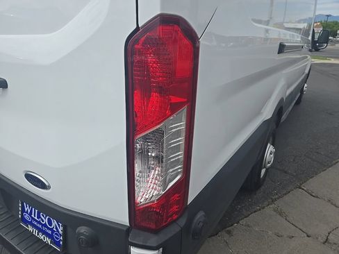 Used 2025 Ford Transit 250 148 High Roof Extended AWD image 31