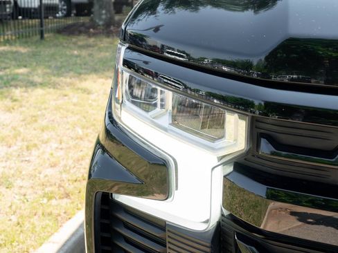 Used 2023 Chevrolet Silverado 1500 LT Trail Boss w/ LT Trail Boss Premium Package AWD/4WD image 4