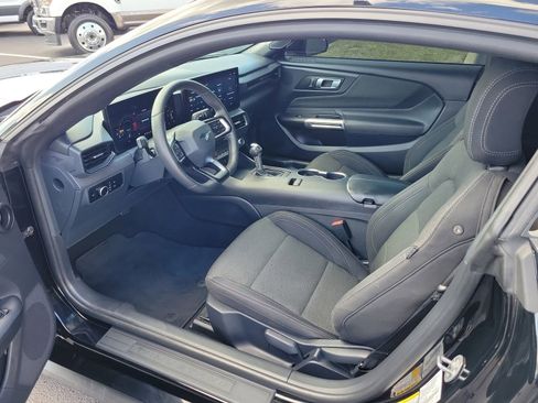 Certified 2024 Ford Mustang Coupe RWD image 10