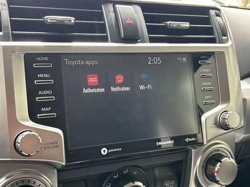 Used 2021 Toyota 4Runner SR5 AWD/4WD image 22