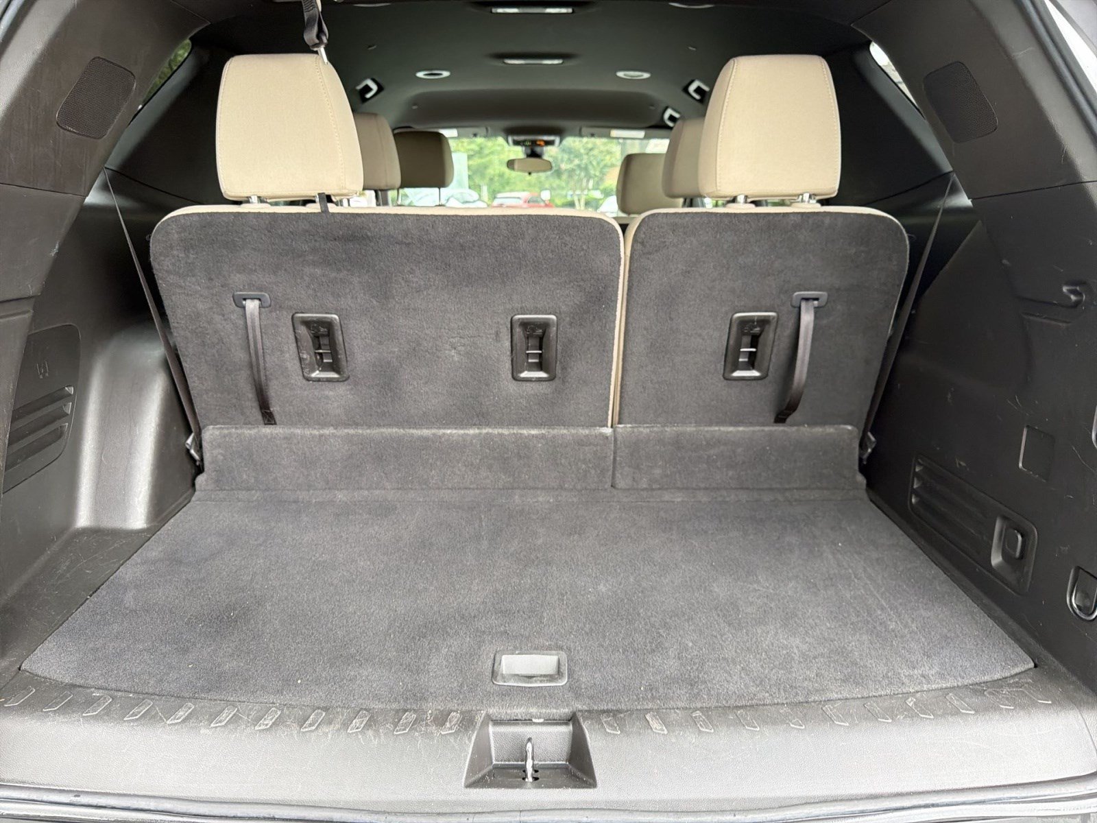 Used 2023 Chevrolet Traverse LS FWD image 25