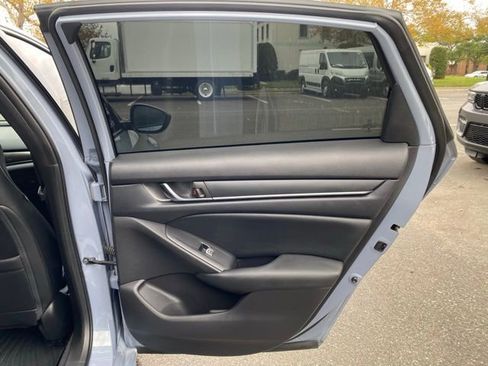 Used 2021 Honda Accord Sport image 28